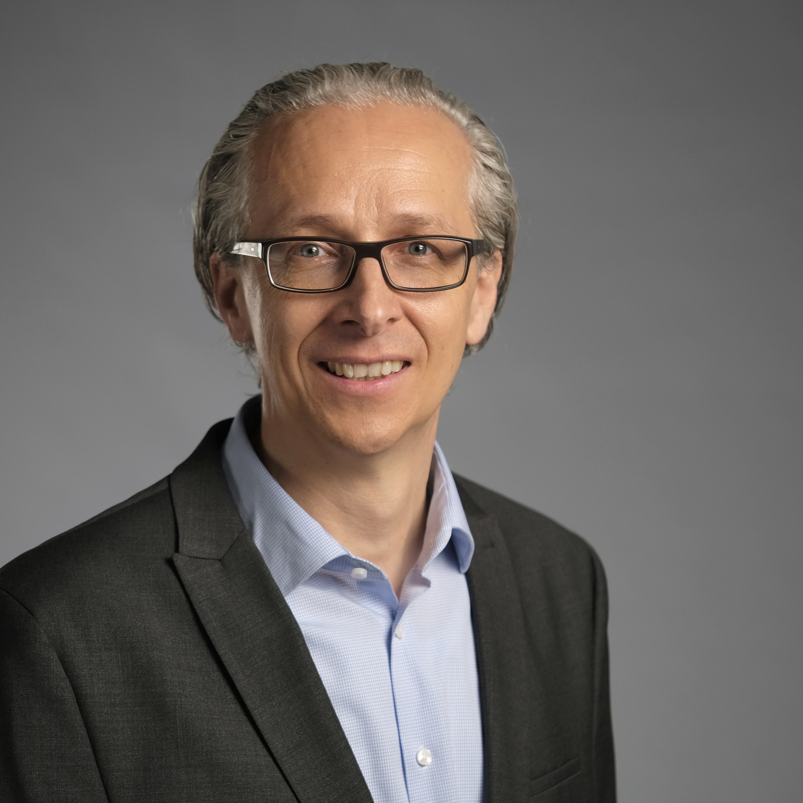 Prof. Benedikt Buchner Prof. Benedikt Buchner